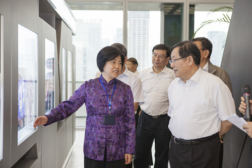 万钢部长赴深交所调研